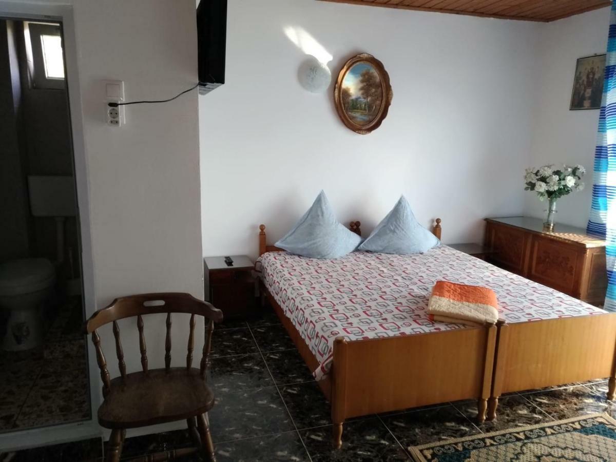 Вілла Casa Din Gradina Ефоріє-Суд Екстер'єр фото